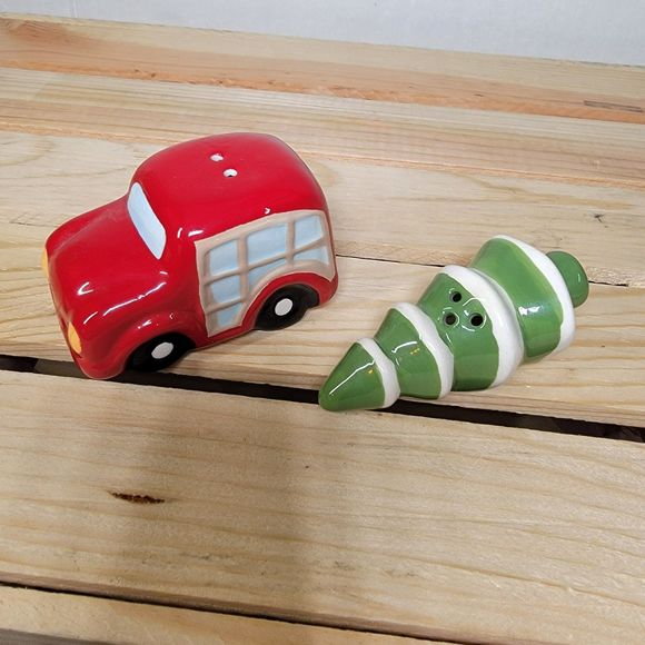 Christmas Salt And Pepper Shakers: Car and Tree - Picture 4 of 6
